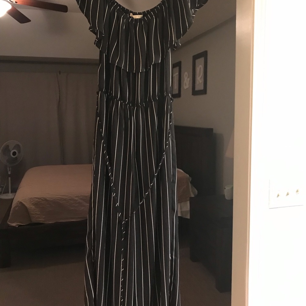 Black and white romper!!